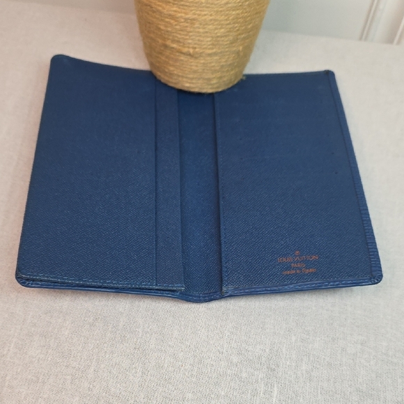 Louis Vuitton Epi Blue Wallet - Picture 4 of 12